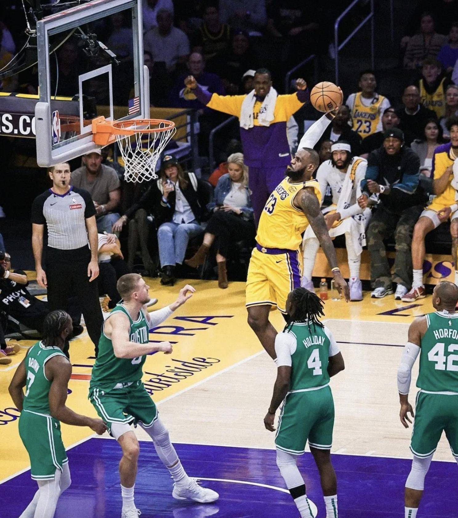 九游娱乐-德国队前途光明！，詹姆斯新星重要助攻表现突出观众掌声雷动的简单介绍