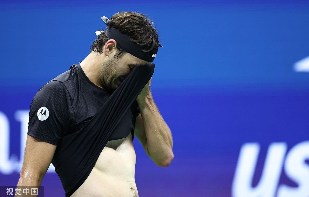 九游-德约科维奇迎来十五赛季高光表现，老鹰球迷沸腾！的简单介绍